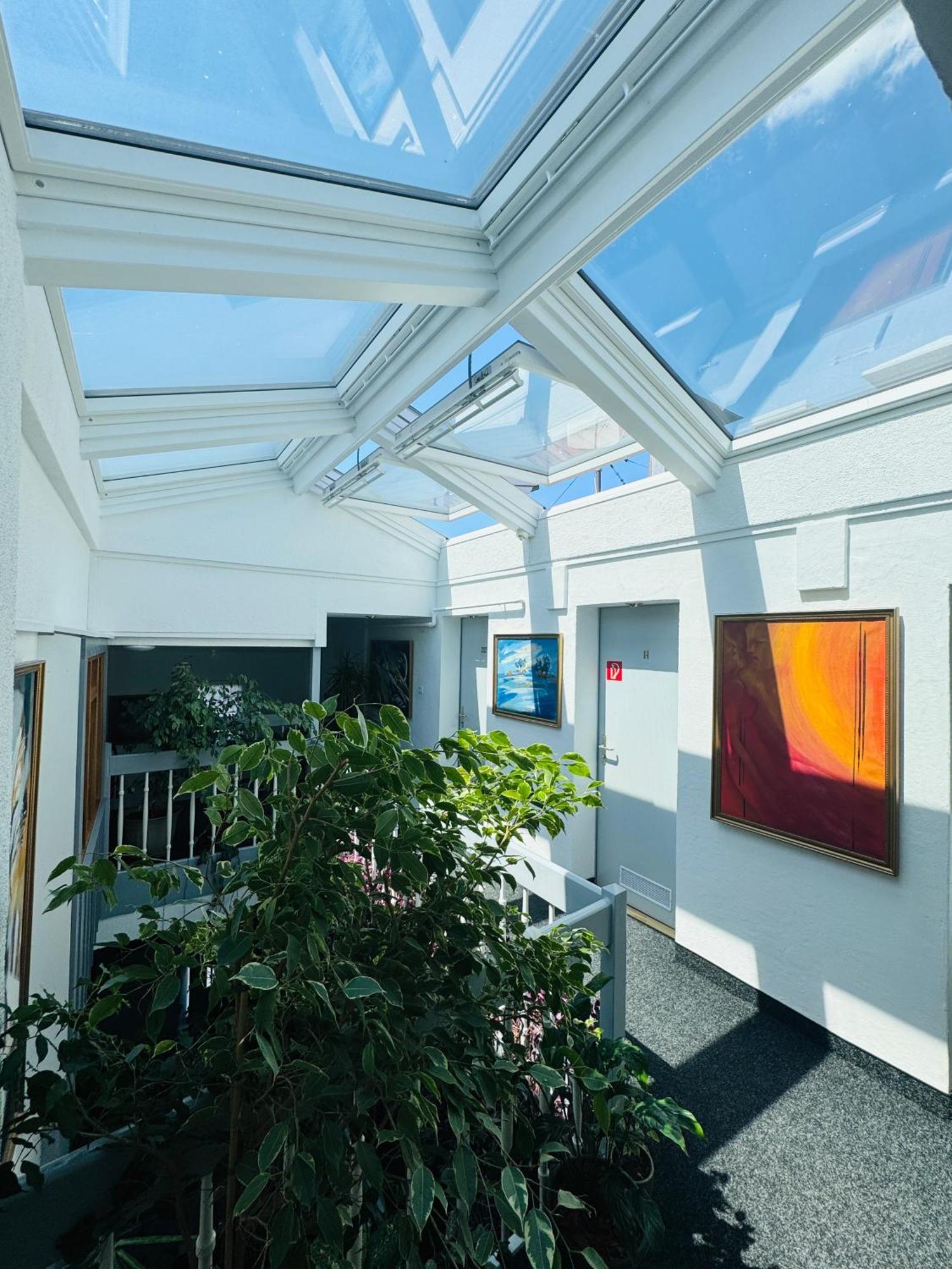 Villa Helvetia Târgu-Mureş Exteriör bild